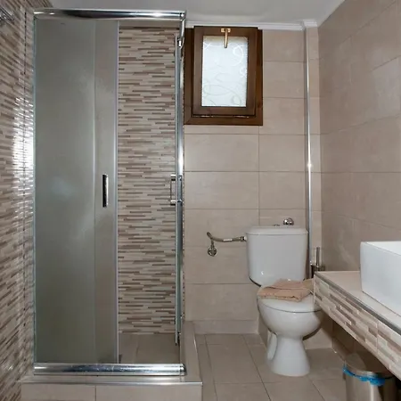 Anna Dani Vourvourou