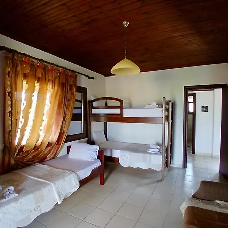 Anna Dani Vourvourou